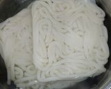 Hình bước làm 1 của món Mì udon trộn sốt teriyaki và rau củ xào
