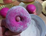 Foto langkah ke 6 dari resep Donat Buah Naga.