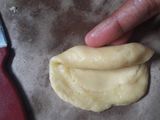 Bakpia/pia pathok (kulit beremah)
