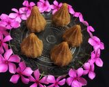 A picture of step 8 of Wheat Flour Modak.