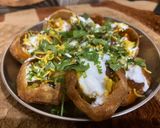 દહીં પૂરી ચાટ(Dahi poori chaat recipe in Gujarati) રેસીપી સ્ટેપ4ફોટો