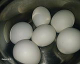 صورة لخطوة 1 من وصفة تلوين البيض بطريقة ممتعة وسهلة 😍🥚