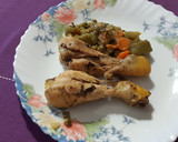 Foto del paso 3 de la receta: Muslos de pollo con verduras, todo en crudo