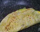 Foto langkah ke 4 dari resep Tortilla with egg & cheese.