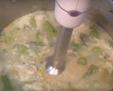 A picture of step 2 of Asparagus and Broad Bean soup.