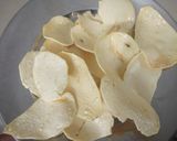 सूखे आलू के चिप्स (Sookhe aloo ke chips recipe in hindi) रेसिपी चरण 9 फोटो