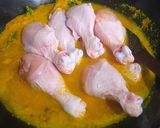 Foto langkah ke 3 dari resep Ayam Goreng Kremes.