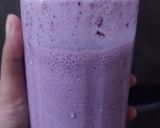 Foto langkah ke 4 dari resep Blueberry smoothies simple.