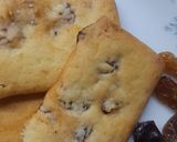 Foto del paso 5 de la receta: Galletitas de manteca y pasas 🍇🍪