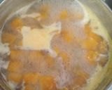 Foto langkah ke 2 dari resep Soup Pumpkin with Bread Toast.