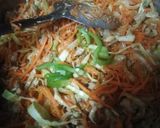 A picture of step 4 of Chicken vegetable rolls.