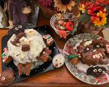 Hình bước làm 4 của món Halloween trên đảo ma quái