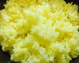Hình bước làm 4 của món Cơm trái quýt vàng