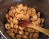 A picture of step 2 of Rice with matoke.