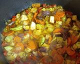 Foto del paso 1 de la receta: Arroz Amarillo con Restos de Verduras qué tenés en casa # riquísimo #fácil