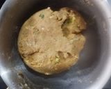 A picture of step 3 of Moth thalipith.