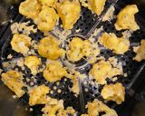 Foto del paso 2 de la receta: Tacos vegetarianos de coliflor rebozada en freidora de aire