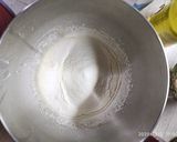 Foto del paso 5 de la receta: Bizcochuelo de vainilla
