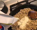 Foto del paso 4 de la receta: Caracoles con pavo a la pimienta y aceitunas