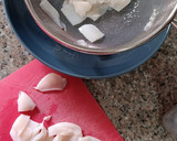 Foto del paso 3 de la receta: Chipirones con sepia y mejillones en sofrito de verduras