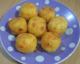 Foto langkah ke 5 dari resep Bola - bola keju kentang wortel.
