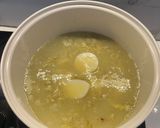 Foto langkah ke 6 dari resep Sop Tofu Telur.