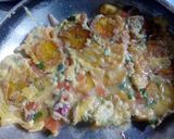 A picture of step 3 of Green Banana omelette.