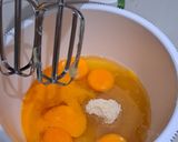 Foto langkah ke 2 dari resep Bolu 6 Telur.