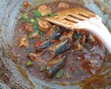 Foto langkah ke 3 dari resep Tumis Sarden Udang.
