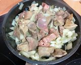 Foto del paso 1 de la receta: Asadurilla de lechazo encebollado
