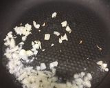 รูปขั้นตอนการทำที่ 1 ของ แตงกวาผัดไข่