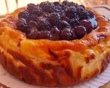 Foto del paso 13 de la receta Tarta de queso con moras y coulis con base de galletas