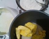 Foto langkah ke 1 dari resep Bolu mentega almond keju😋 (otang).