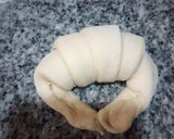 Foto del paso 3 de la receta: Medialunas de Manteca