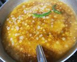 A picture of step 4 of Matar kulcha.