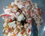 Foto langkah ke 5 dari resep 16. Cah Kangkung Udang.