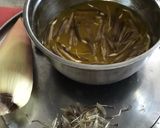 A picture of step 1 of Mocha'r (Banana Flower) Paturi.