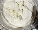Foto del passaggio 2 della ricetta Chantilly di ricotta con mango