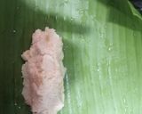 Foto langkah ke 2 dari resep Singkong parut gula merah (kukus).