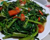 Foto langkah ke 4 dari resep Tumis Kangkung ala Resto.