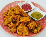 लच्छा प्याज़ पकौड़े (lacha pyaz pakoda recipe in Hindi) रेसिपी चरण 3 फोटो