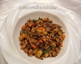 A picture of step 4 of Potatoes and egg stir fry.