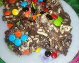 A picture of step 6 of Unique chocolate &marshmallow bars😋.