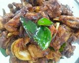 Gambar langkah 6 resipi Ayam goreng kicap mudah.