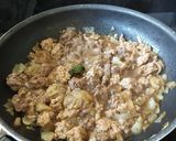 A picture of step 2 of Chinese Ramen Egg Noodles w fried Pork & Veges 😍🐖🍝🥗.
