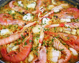 Foto del paso 13 de la receta: Paella con marisco y rape a la cúrcuma