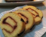 Foto langkah ke 5 dari resep Bolu gulung.