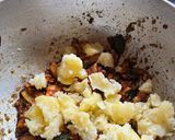 A picture of step 2 of Misal Pav.