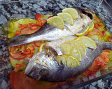 Foto del paso 4 de la receta: Dorada al horno
