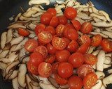 Foto del paso 2 de la receta: Spaghetti con Shiitake y Atún